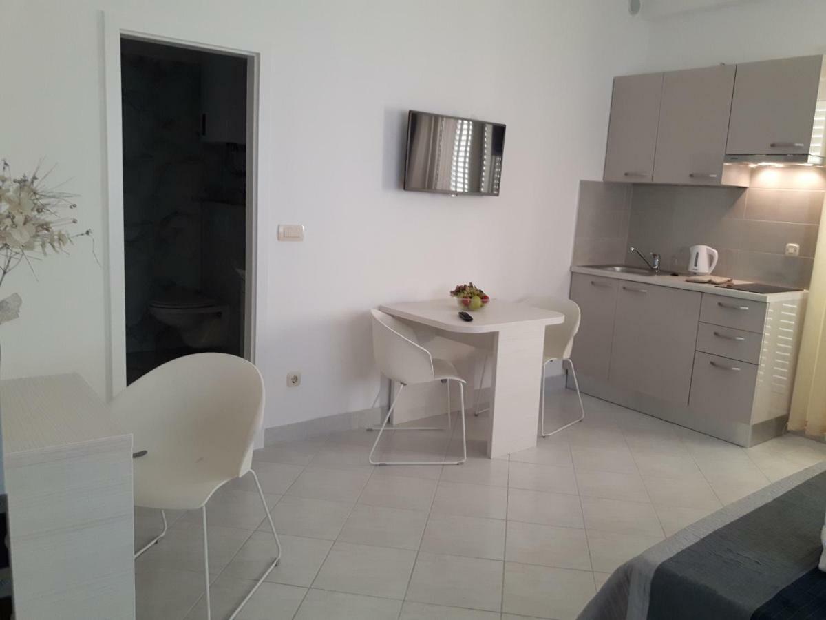 Apartments Nika Trogir Luaran gambar