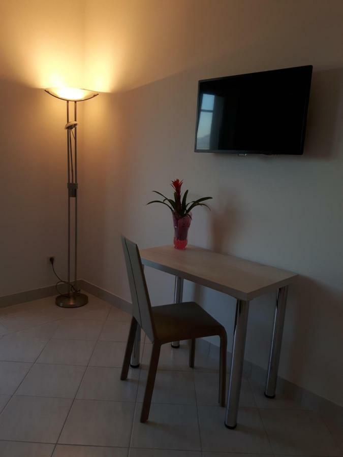 Apartments Nika Trogir Luaran gambar