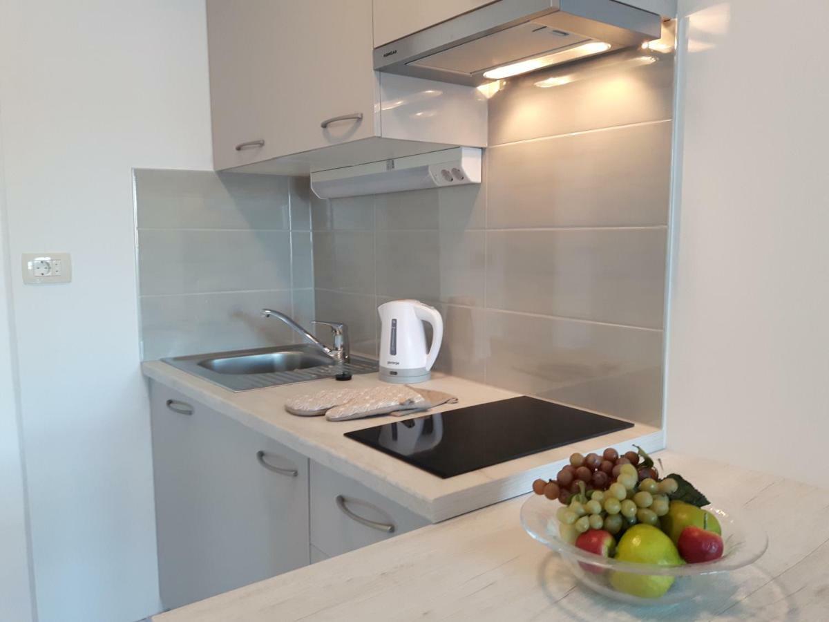 Apartments Nika Trogir Luaran gambar