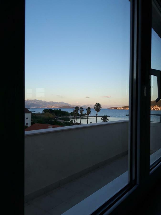 Apartments Nika Trogir Luaran gambar